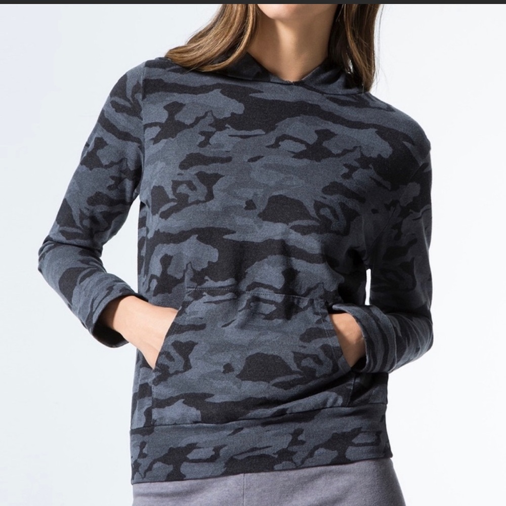 Monrow camo hoodie sweatshirt